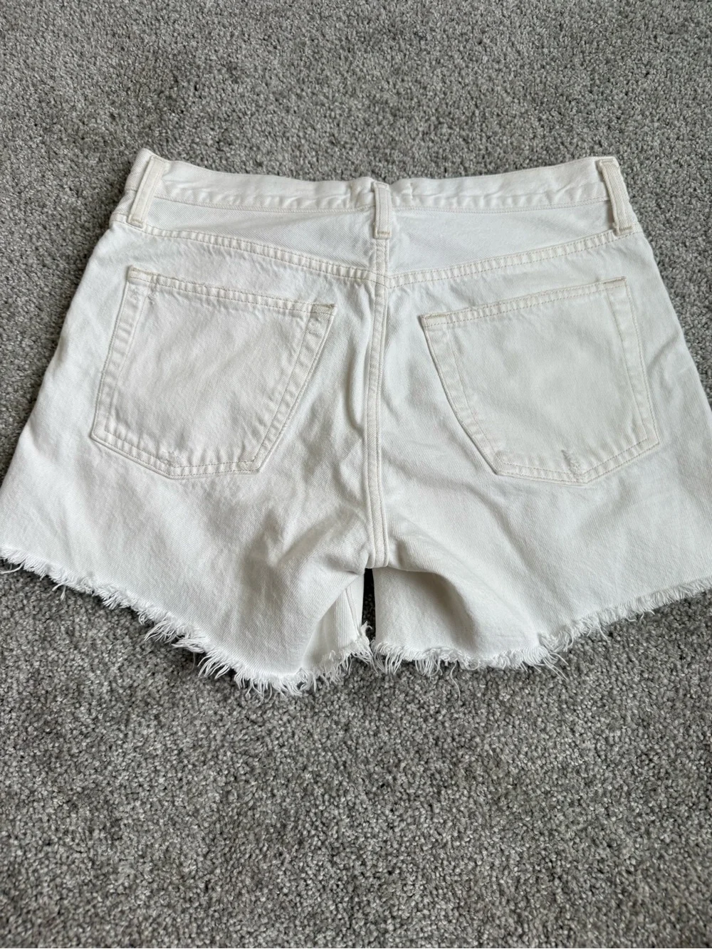 AGOLDE Parker Long White High-Rise Denim Raw hem Shorts 26 current $158